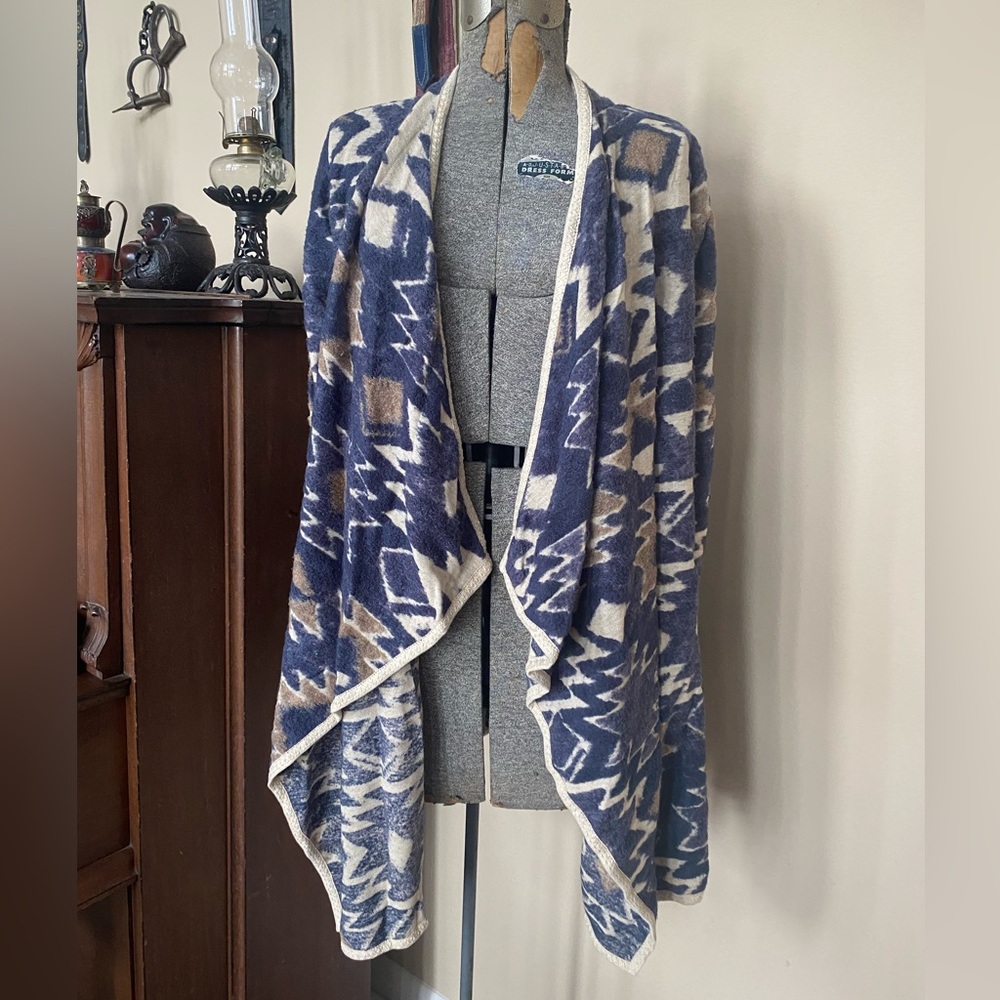 NWT Aztec LUCKY BRAND Flowy Soft Wrap Cardigan Poncho Jacket